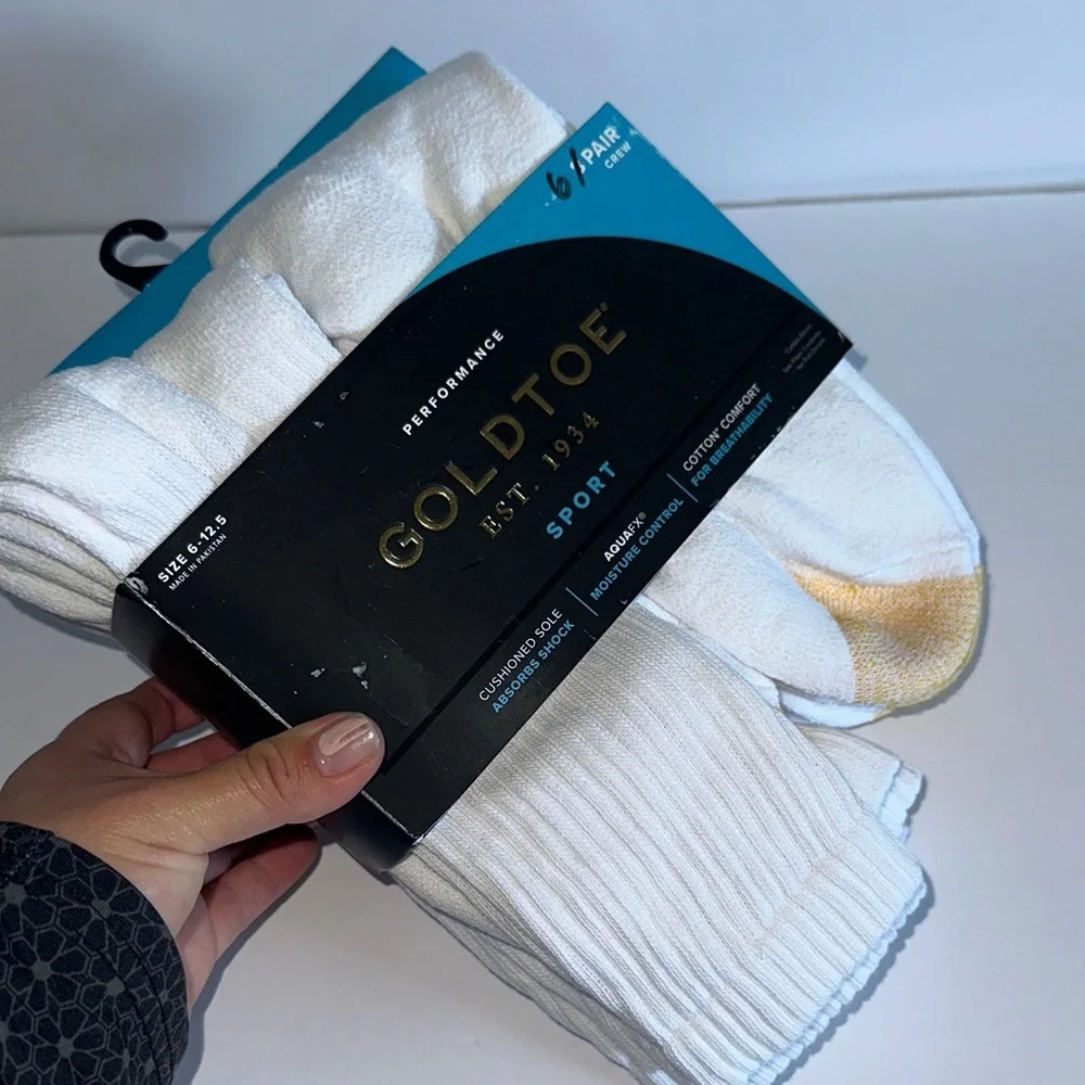 Gold Toe Men's Athletic cotton Socks - 6 pairs